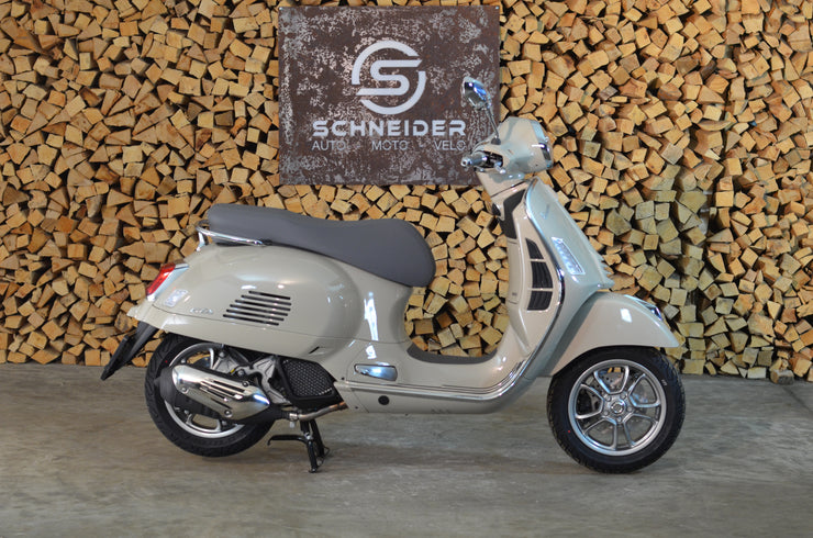 Vespa GTS 300 RST